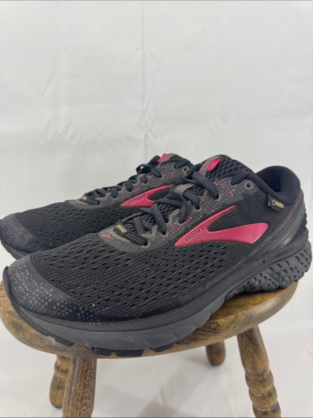 Brooks Womens Ghost 11 GTX Goretex Waterproof Trail Running Shoes, sz 9.5